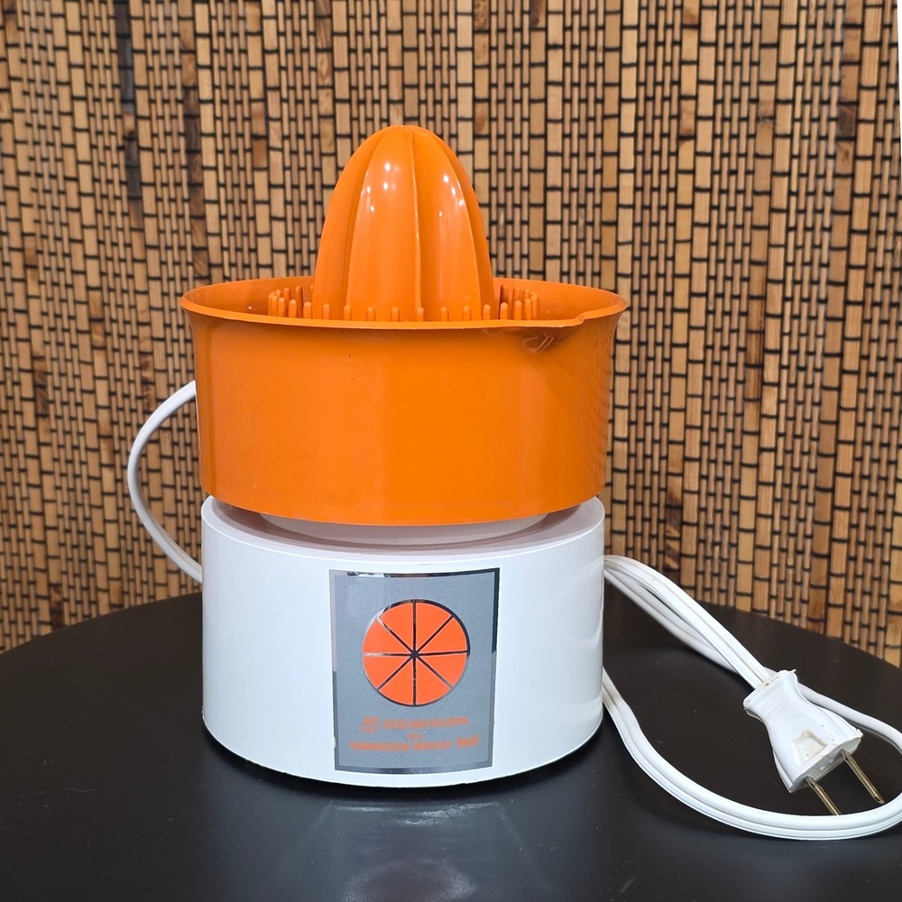 Vintage Dominion Hamilton Beach Scovill Electric Citrus Juicer Orange 2109.1 MCM